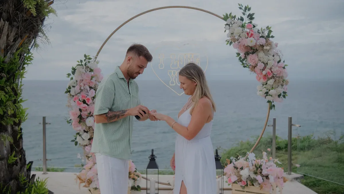 Organiser un mariage à Bali face à l'océan Indien