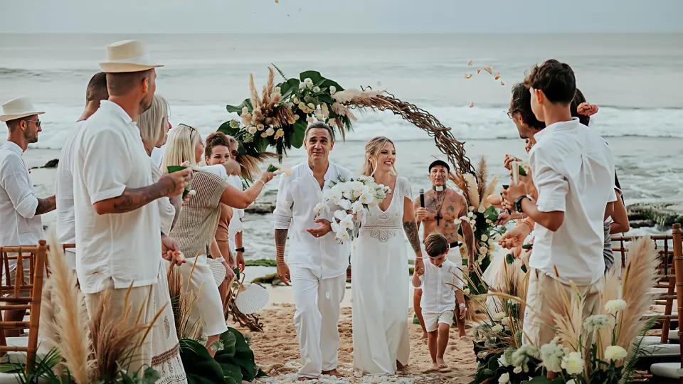 Cliffside wedding ceremony by the ocean at The View Bali